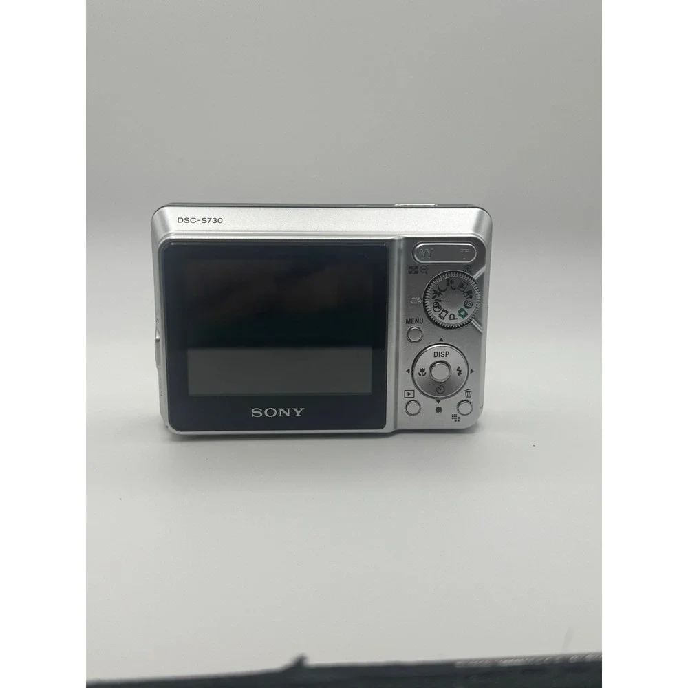 Sony Cyber-shot DSC-S730 Silver 7.2MP Digital Camera 3x Optical Zoom Bundle